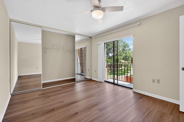 3900 County Line Road 21d, Tequesta, FL 33469