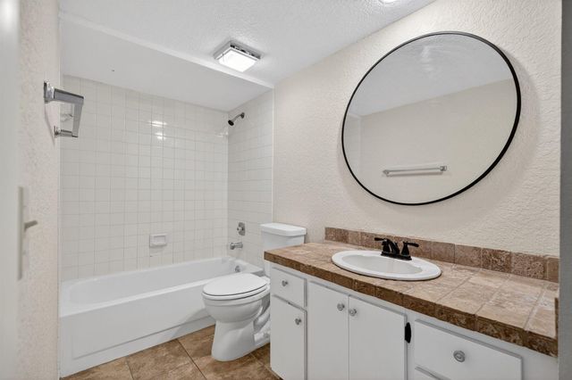 3900 County Line Road 21d, Tequesta, FL 33469