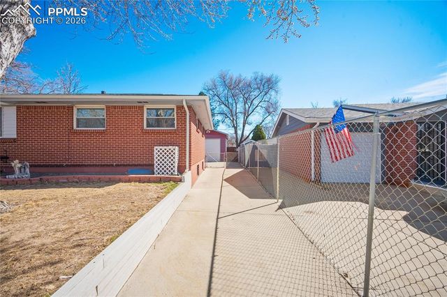 35 S Roosevelt Street, Colorado Springs, CO 80910