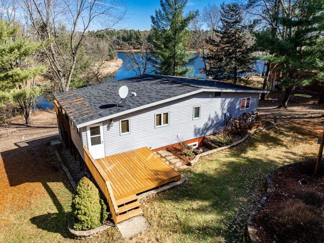 S3244A W Lake Virginia Road, Reedsburg, WI 53959