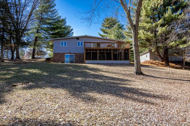 S3244A W Lake Virginia Road, Reedsburg, WI 53959