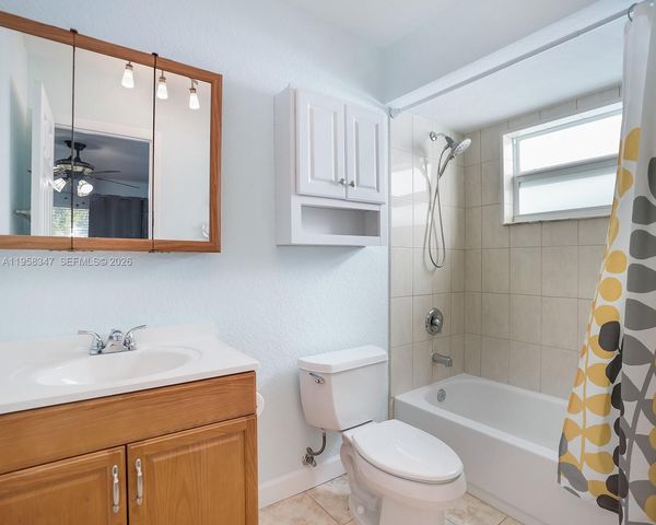 3531 NW 50th Avenue 514, Lauderdale Lakes, FL 33319