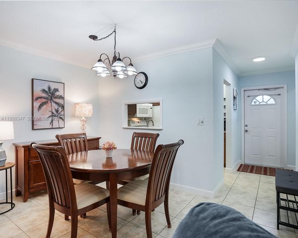 3531 NW 50th Avenue 514, Lauderdale Lakes, FL 33319