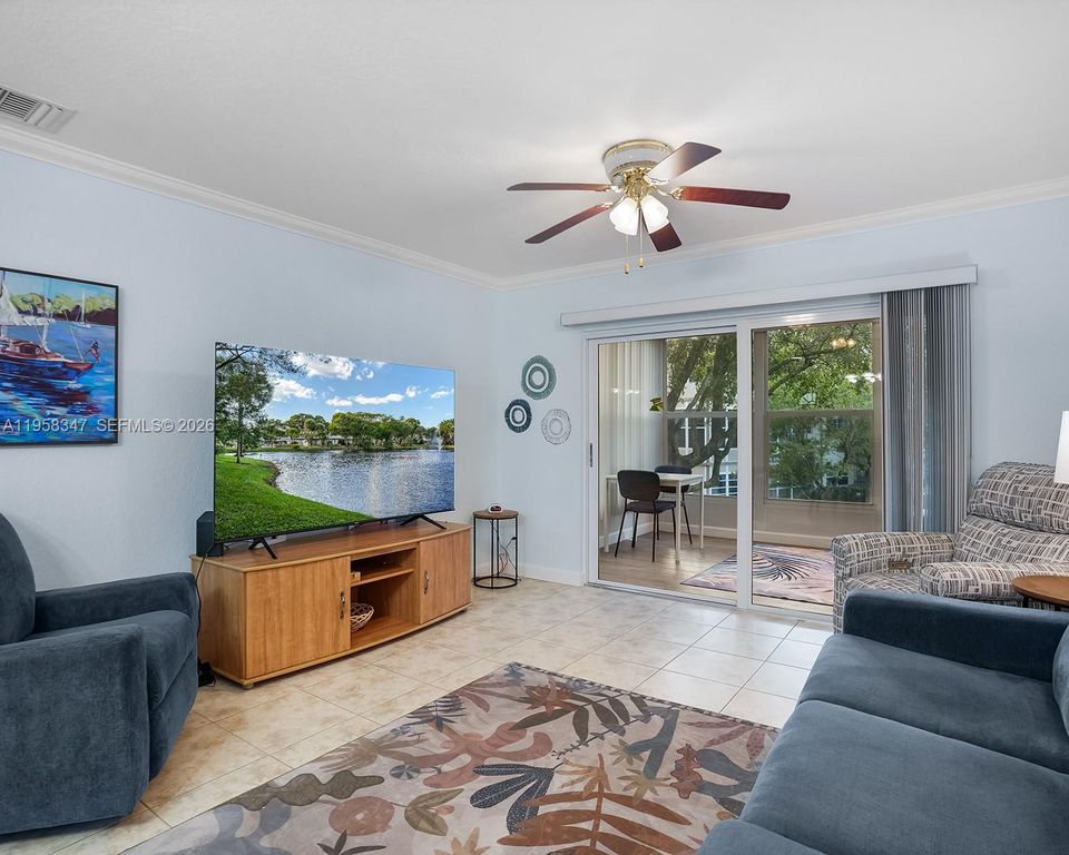 3531 NW 50th Avenue 514, Lauderdale Lakes, FL 33319