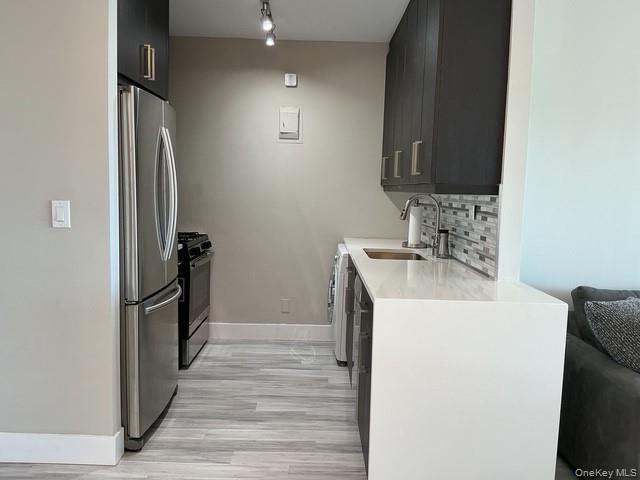 27110 Grand Central Parkway 27C, Floral Park, NY 11005
