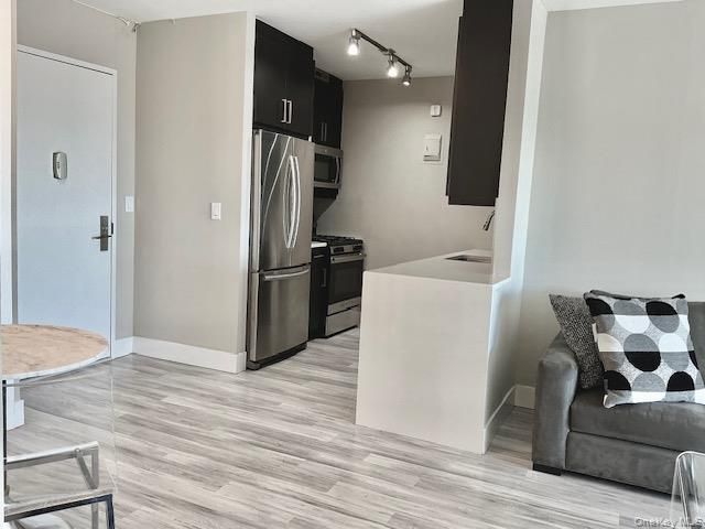 27110 Grand Central Parkway 27C, Floral Park, NY 11005
