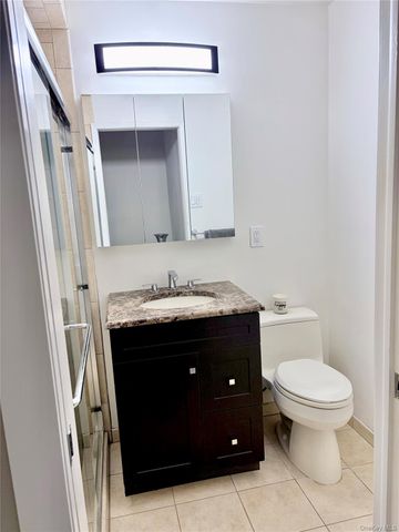 27110 Grand Central Parkway 27C, Floral Park, NY 11005