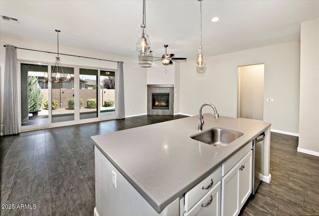 7769 E LAVENDER Loop, Prescott Valley, AZ 86315