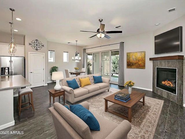 7769 E LAVENDER Loop, Prescott Valley, AZ 86315