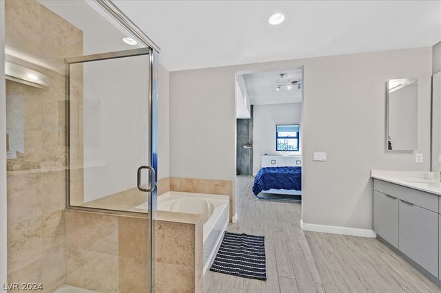 353 East Bonneville Avenue 359, Las Vegas, NV 89101