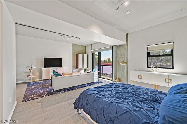 353 East Bonneville Avenue 359, Las Vegas, NV 89101