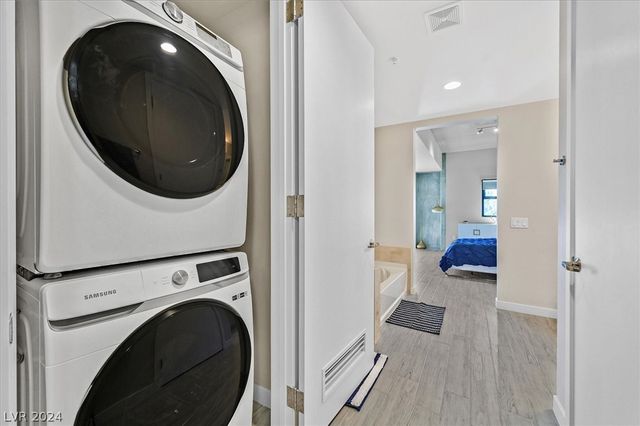353 East Bonneville Avenue 359, Las Vegas, NV 89101