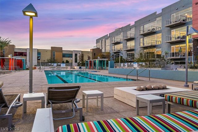 353 East Bonneville Avenue 359, Las Vegas, NV 89101