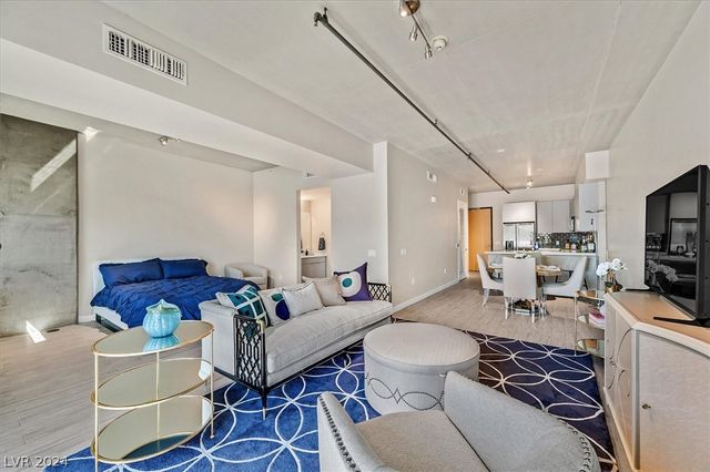 353 East Bonneville Avenue 359, Las Vegas, NV 89101