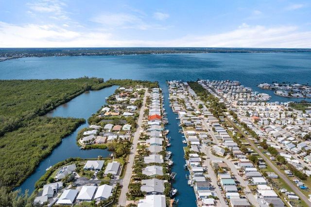 44 Aqua Ra Drive, Jensen Beach, FL 34957