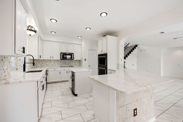 3904 Penny Royal Drive, Fort Worth, TX 76244