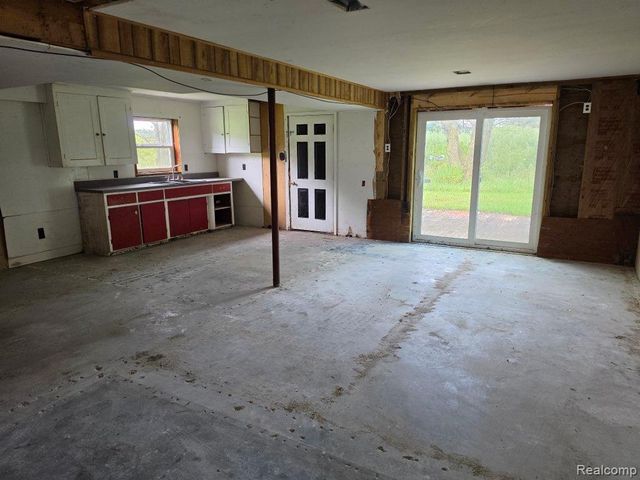 8900 Edward Road, Watertown Township, MI 48435