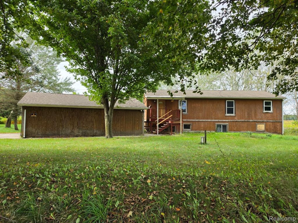 8900 Edward Road, Watertown Township, MI 48435