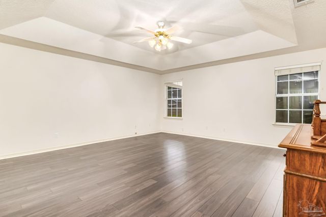 2085 Dovefield Dr, Pensacola, FL 32534