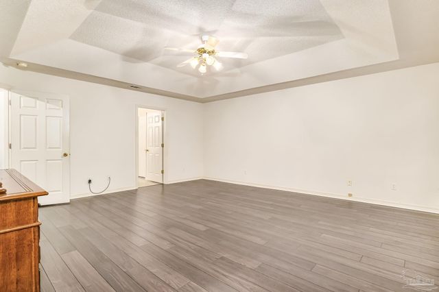 2085 Dovefield Dr, Pensacola, FL 32534