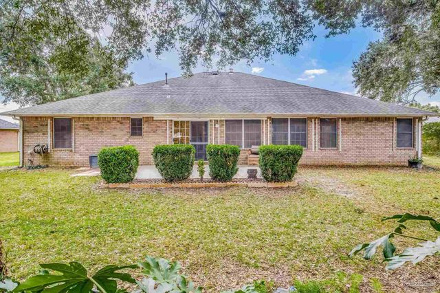 2085 Dovefield Dr, Pensacola, FL 32534