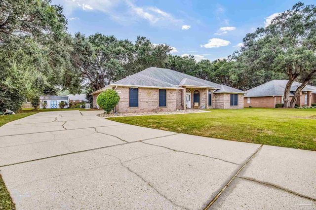 2085 Dovefield Dr, Pensacola, FL 32534