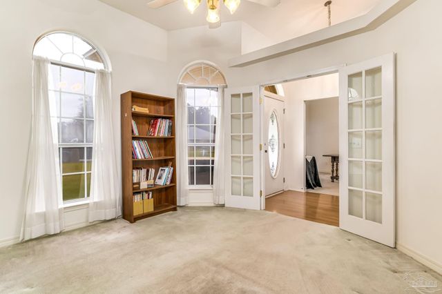 2085 Dovefield Dr, Pensacola, FL 32534