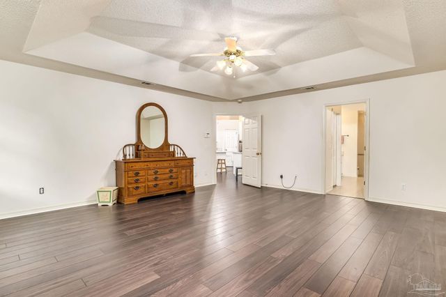 2085 Dovefield Dr, Pensacola, FL 32534