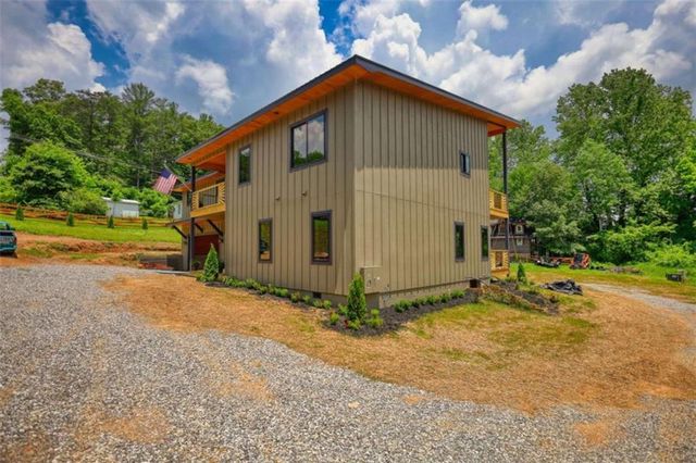 485 Church St, Blue Ridge, GA 30513