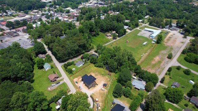 485 Church St, Blue Ridge, GA 30513