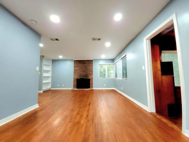 1522 ATAPHA NENE, Tallahassee, FL 32301