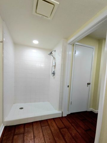 1522 ATAPHA NENE, Tallahassee, FL 32301