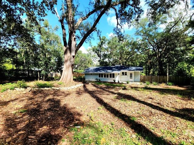 1522 ATAPHA NENE, Tallahassee, FL 32301