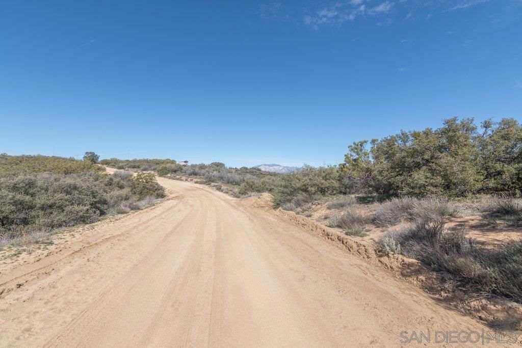 Image 1 of property listing at 40730 Table Truck Mountain Trl, Anza, CA 92539