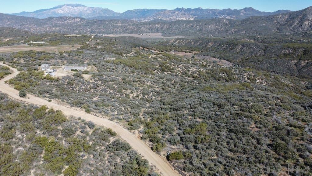 Image 13 of property listing at 40730 Table Truck Mountain Trl, Anza, CA 92539