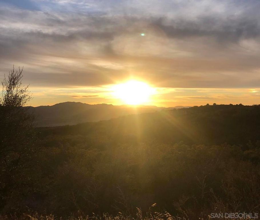 Image 22 of property listing at 40730 Table Truck Mountain Trl, Anza, CA 92539