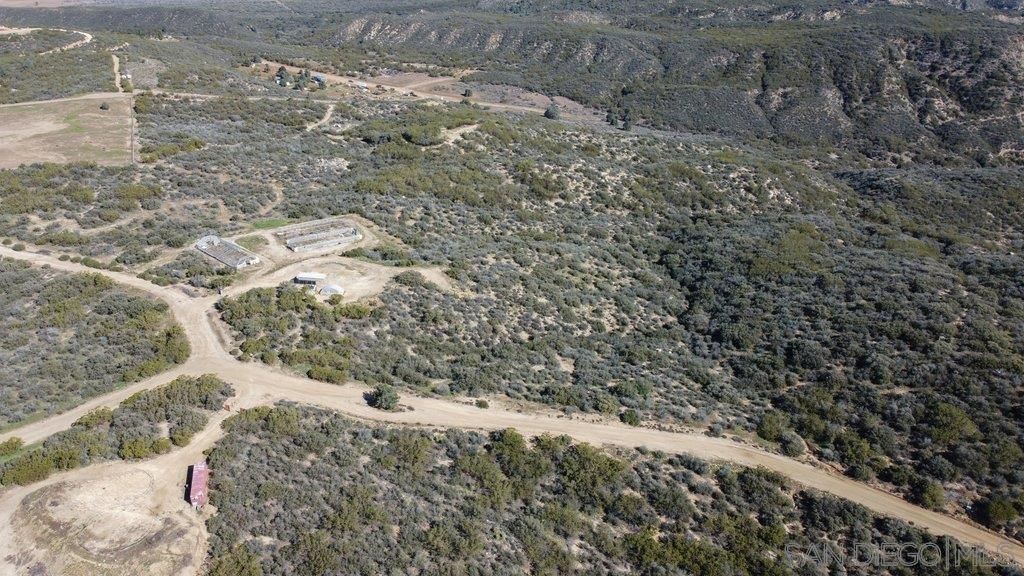 Image 4 of property listing at 40730 Table Truck Mountain Trl, Anza, CA 92539