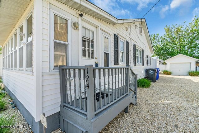 124 Mathis Drive, Brick, NJ 08723