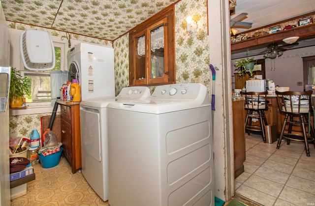 1604 Dowling Street, Kendallville, IN 46755
