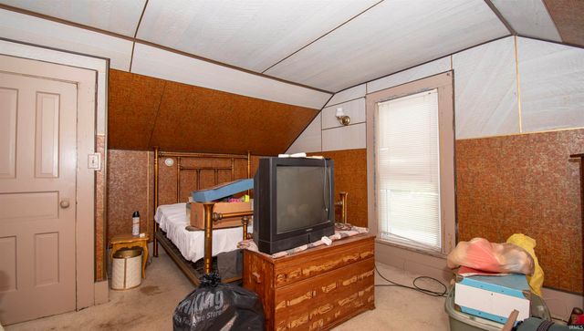 1604 Dowling Street, Kendallville, IN 46755