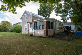 1604 Dowling Street, Kendallville, IN 46755