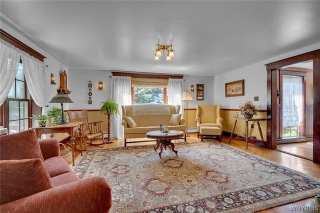 381 Town Line Road, Marilla, NY 14086