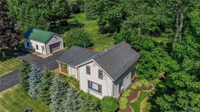 381 Town Line Road, Marilla, NY 14086
