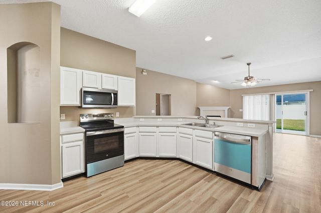 1109 SEATTLE SLEW Lane, Jacksonville, FL 32218