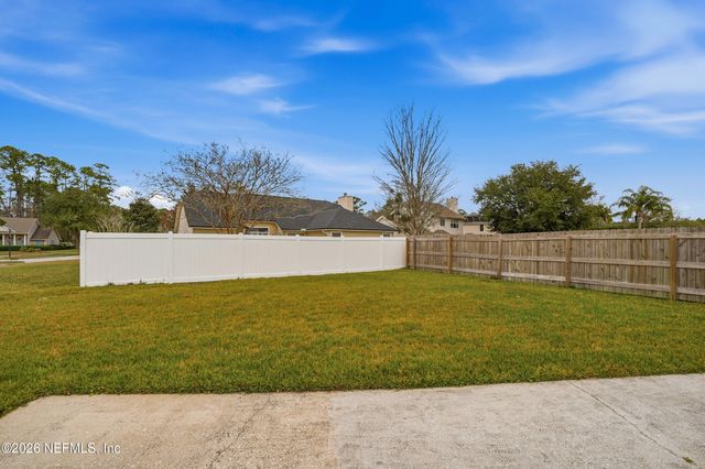 1109 SEATTLE SLEW Lane, Jacksonville, FL 32218
