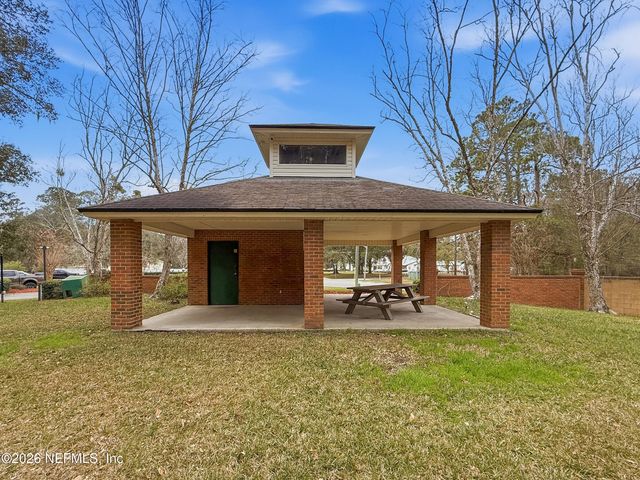 1109 SEATTLE SLEW Lane, Jacksonville, FL 32218