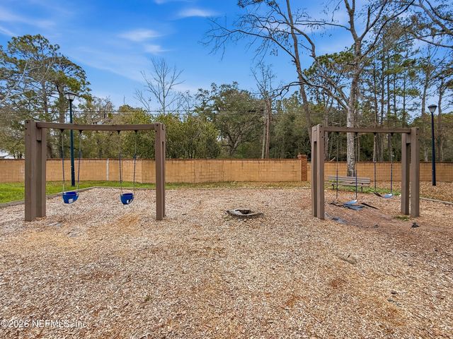1109 SEATTLE SLEW Lane, Jacksonville, FL 32218