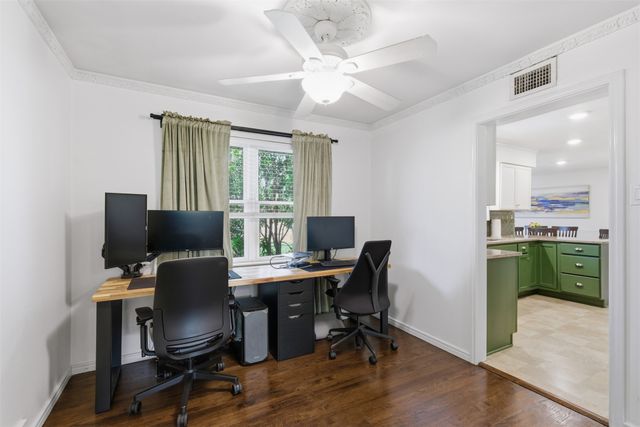 3241 Lockmoor Lane, Dallas, TX 75220