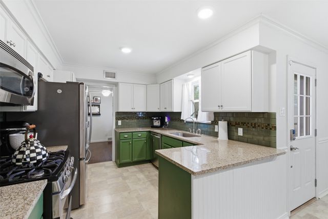 3241 Lockmoor Lane, Dallas, TX 75220