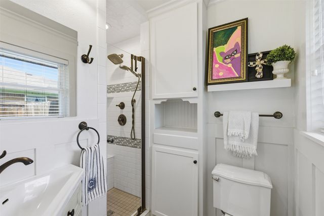 3241 Lockmoor Lane, Dallas, TX 75220